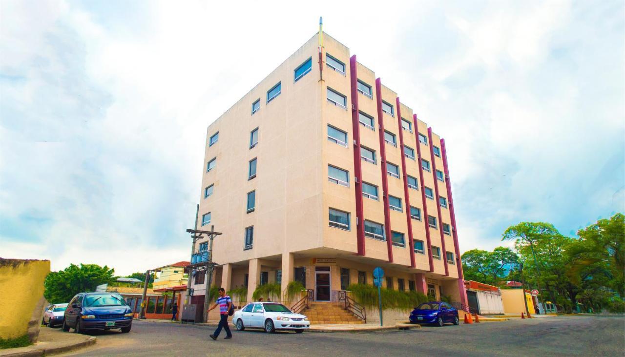 סן פדרו סולה Hotel Ejecutivo מראה חיצוני תמונה