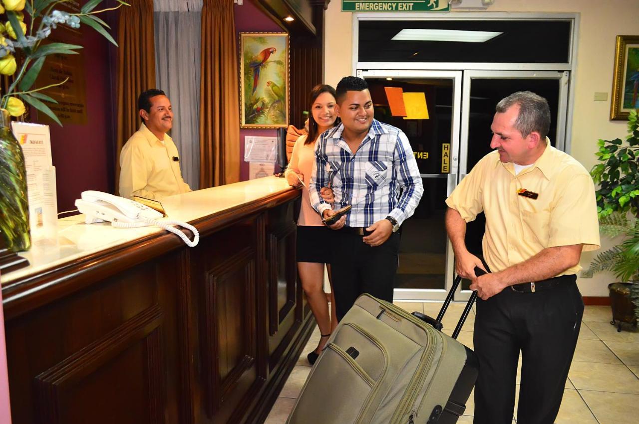 סן פדרו סולה Hotel Ejecutivo מראה חיצוני תמונה